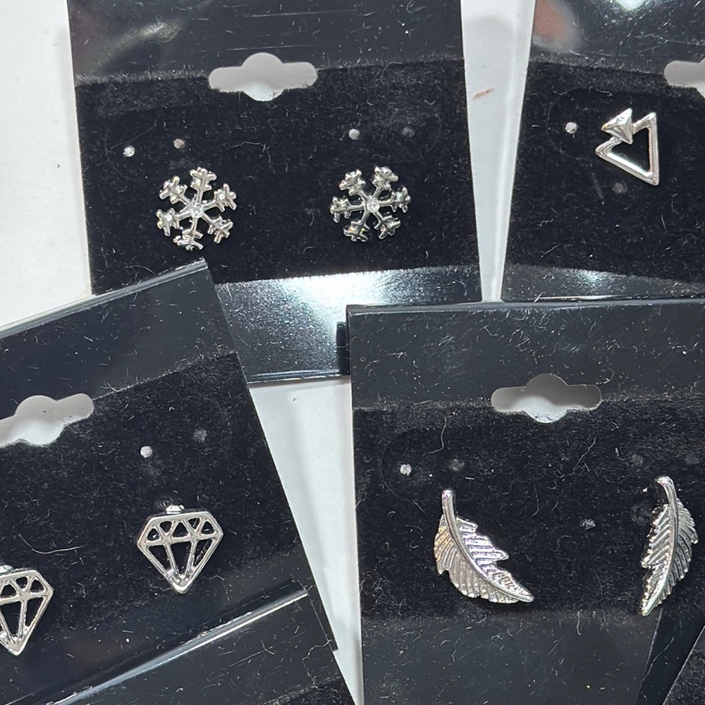 Chic Silver Earring Set With Geometric Designs - image 4